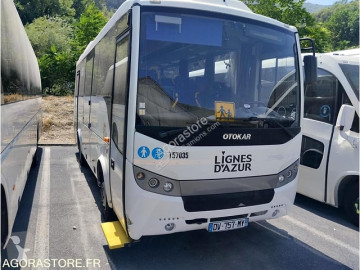 旅游大巴 校车 无公告