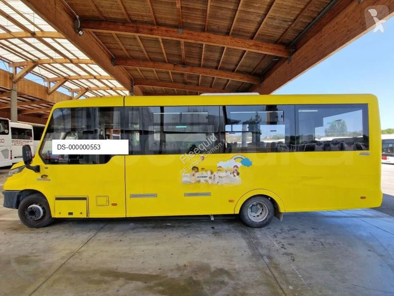 Междугородний автобус Iveco