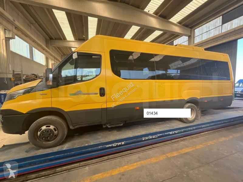 Rutebil Iveco Daily