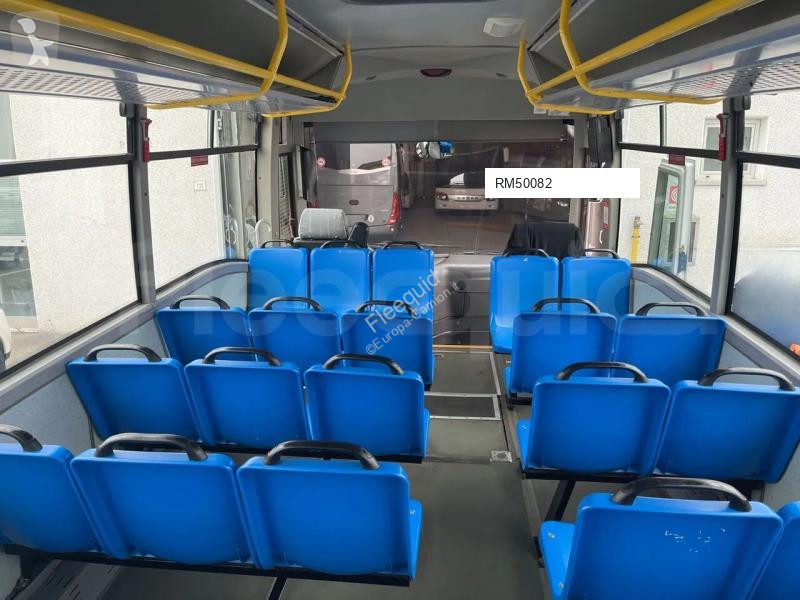 حافلة Isuzu