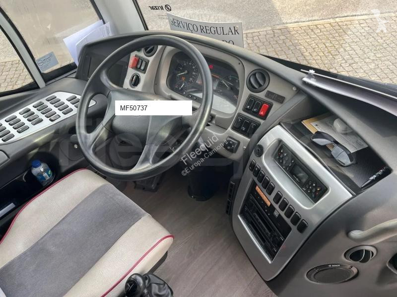 حافلة Mercedes i6