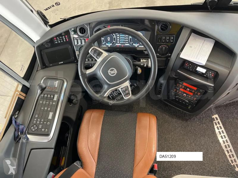 Междуградски автобус Irizar i6