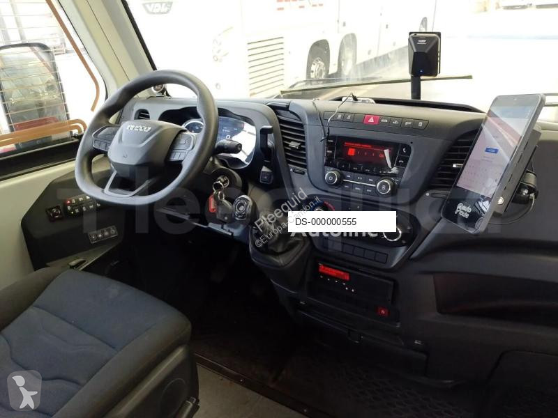 Междугородний автобус Iveco