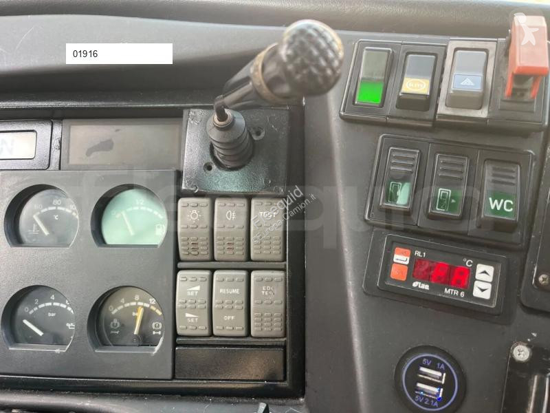Iveco 389 coach