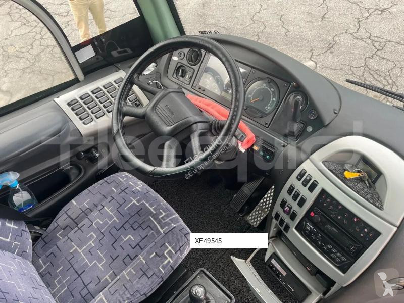 Междуградски автобус Scania Century