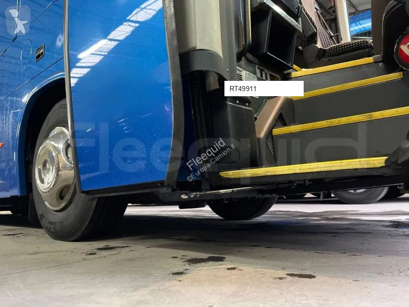 Междуградски автобус Irizar