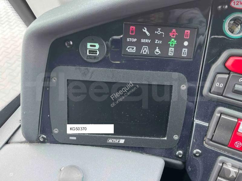 Междуградски автобус Irizar i6