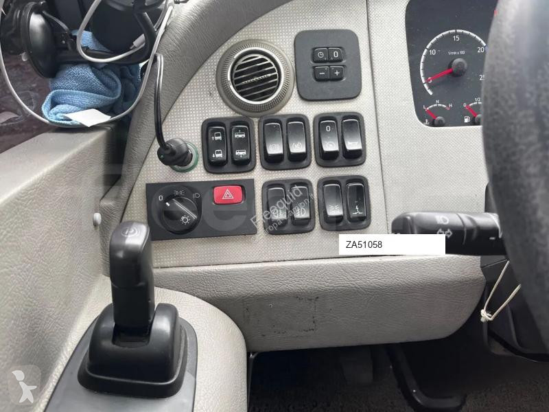 Междуградски автобус Scania Atomic