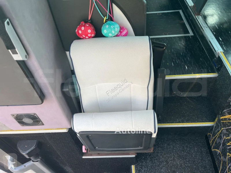 Iveco 389 coach