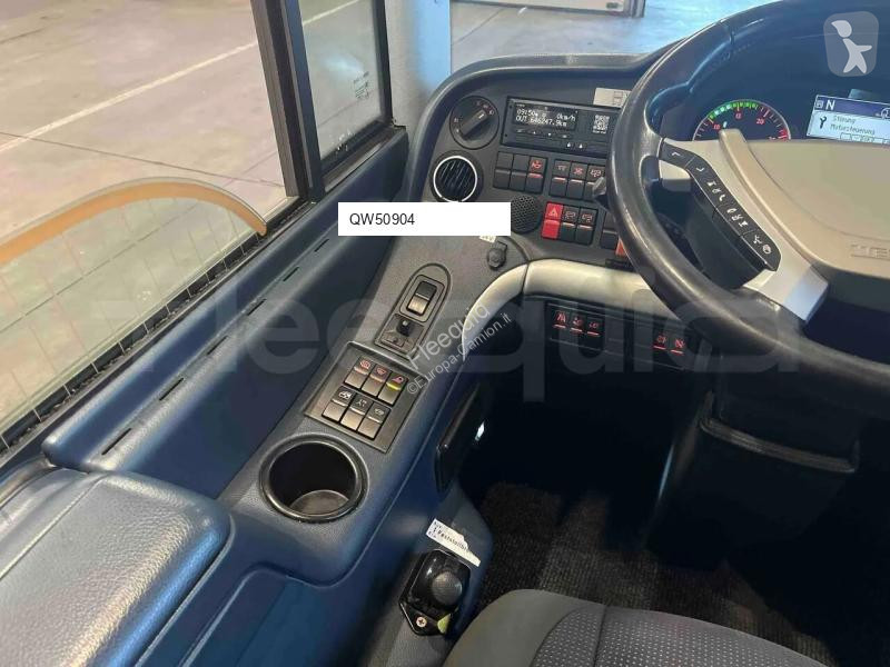 Междуградски автобус Neoplan