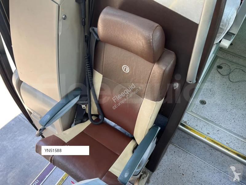 Autobus Mercedes Noge