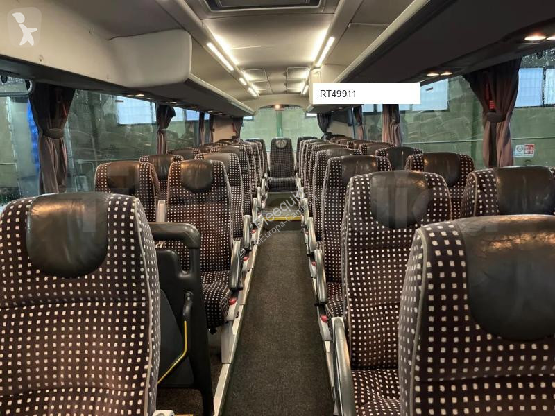 Междуградски автобус Irizar