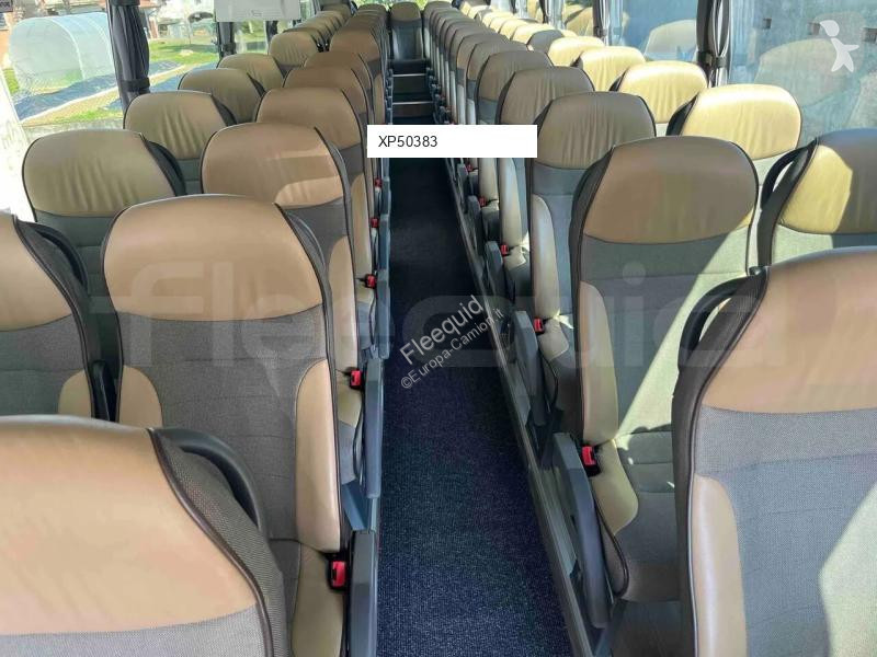 Междуградски автобус Scania Touring HD