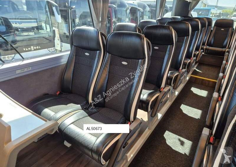 Междуградски автобус Neoplan CITYLINER /...