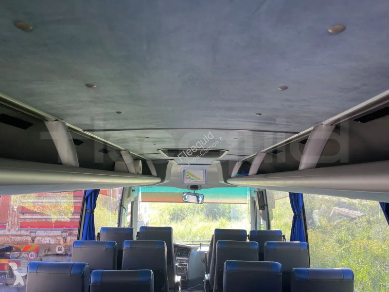 حافلة Isuzu