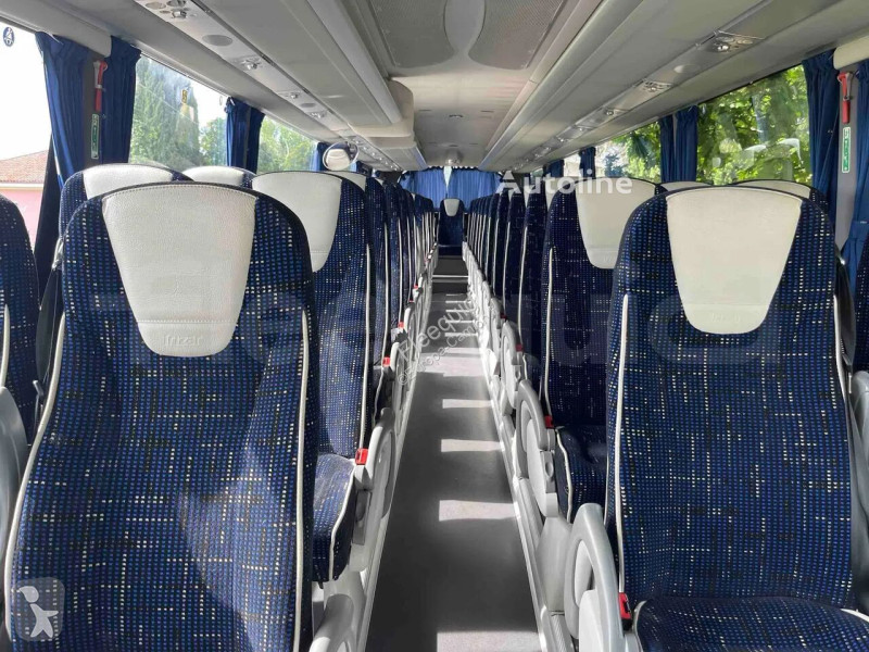 Междуградски автобус Irizar i6