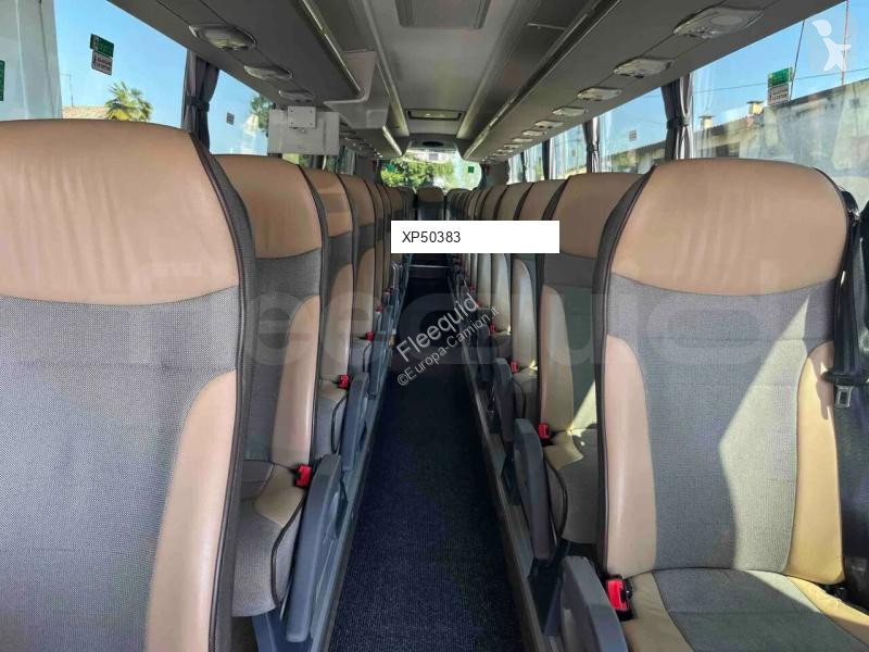 Междуградски автобус Scania Touring HD