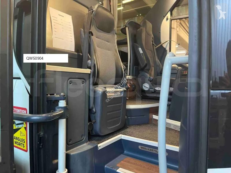 Междуградски автобус Neoplan