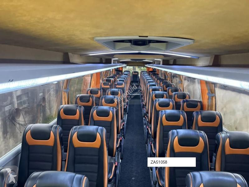 Междуградски автобус Scania Atomic