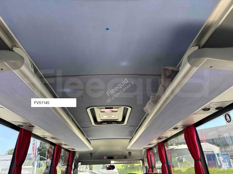 Autobus Isuzu Novo