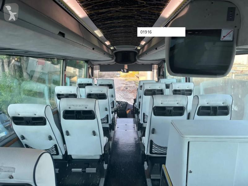 Iveco 389 coach