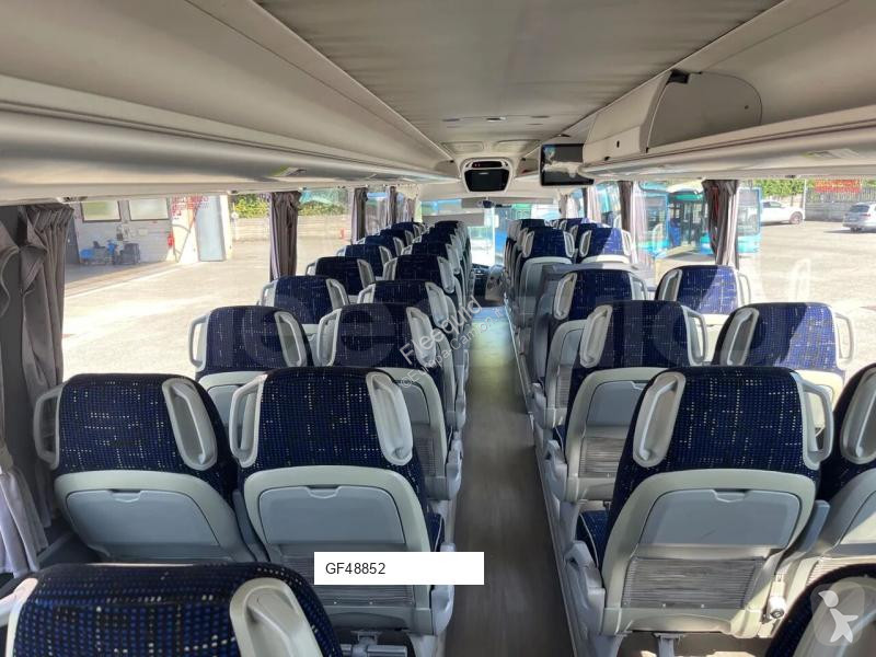 Междуградски автобус Irizar i6