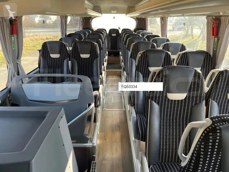 Междуградски автобус Irizar i6