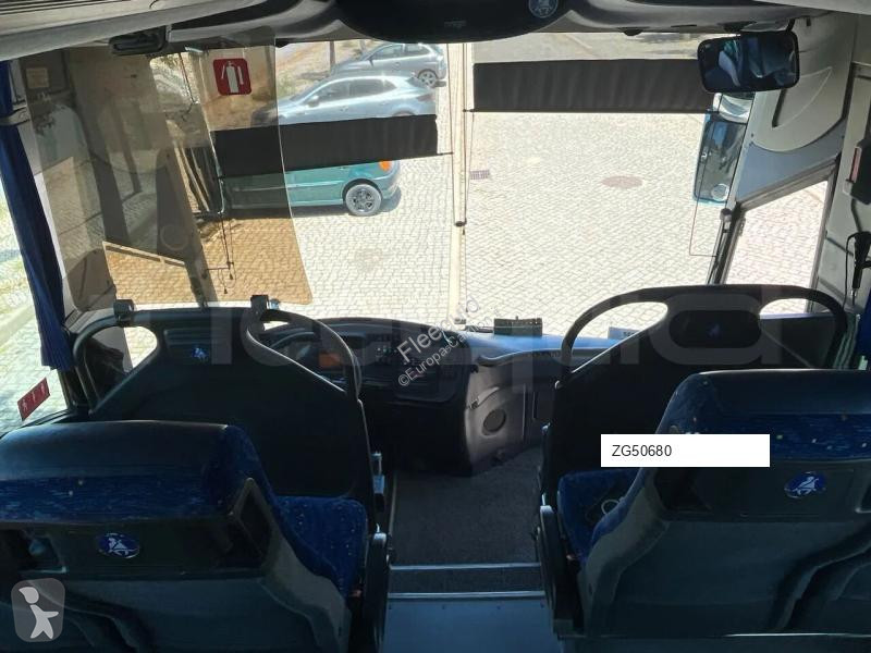 Междуградски автобус Volvo B12