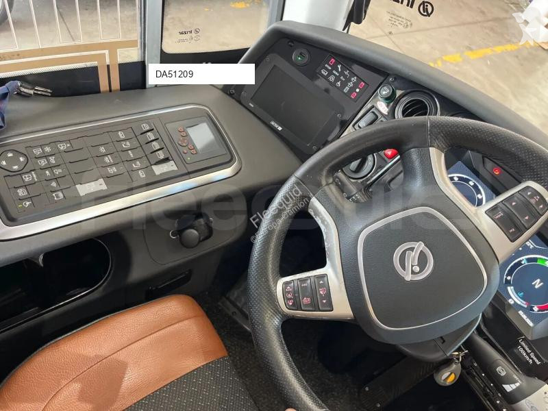 Междуградски автобус Irizar i6
