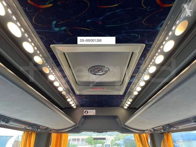 Ônibus viagem Irisbus 389