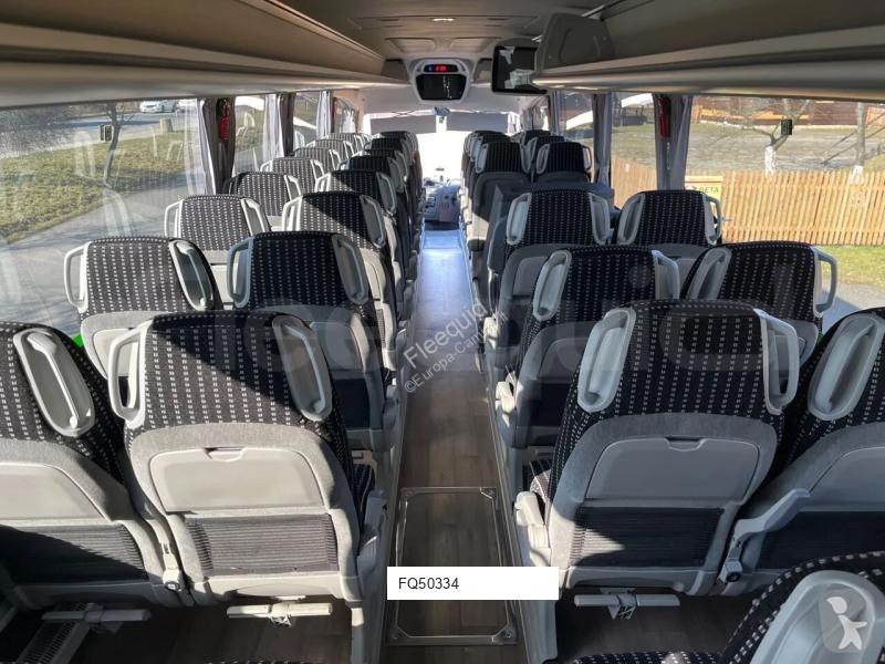 Междуградски автобус Irizar i6