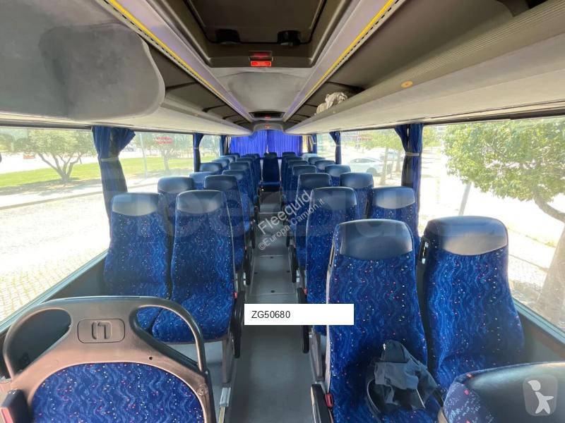Междуградски автобус Volvo B12