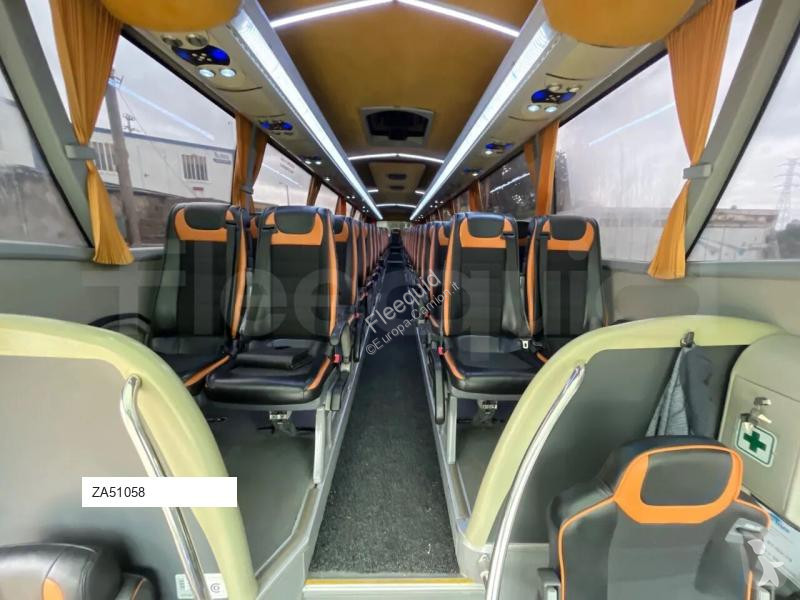 Междуградски автобус Scania Atomic