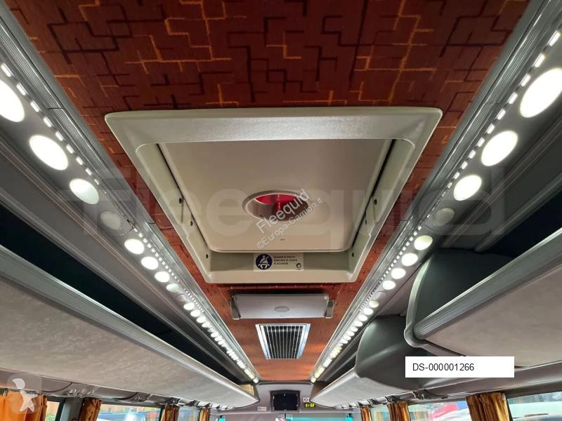 Ônibus viagem Irisbus 389