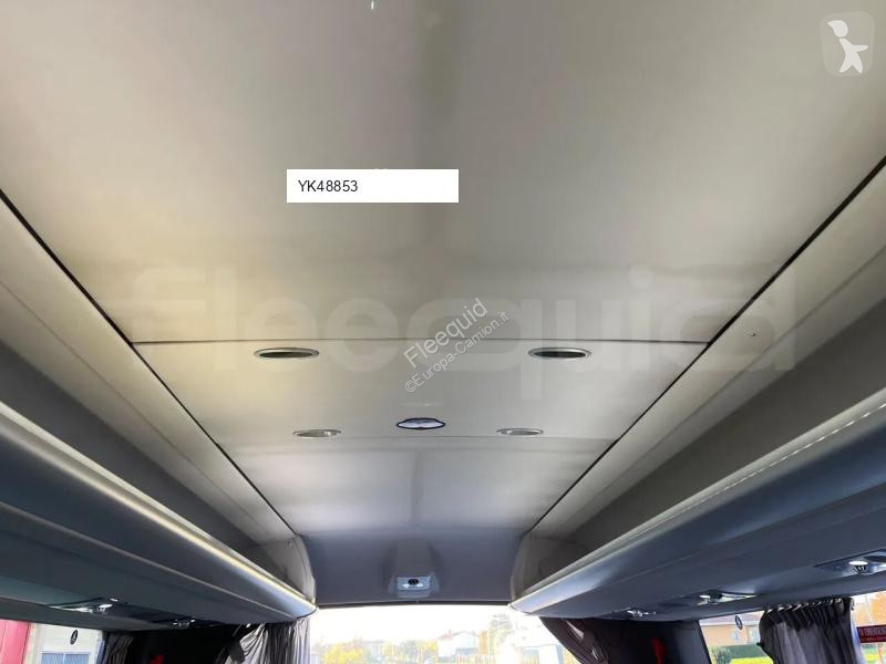Междуградски автобус Irizar i6