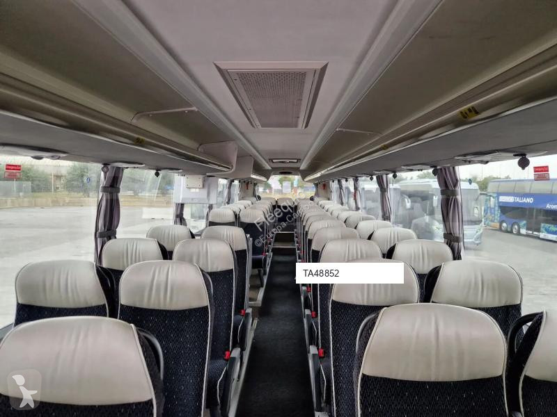 Междуградски автобус Scania Touring HD