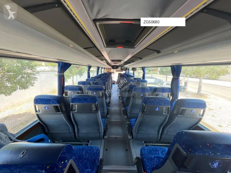 Междуградски автобус Volvo B12