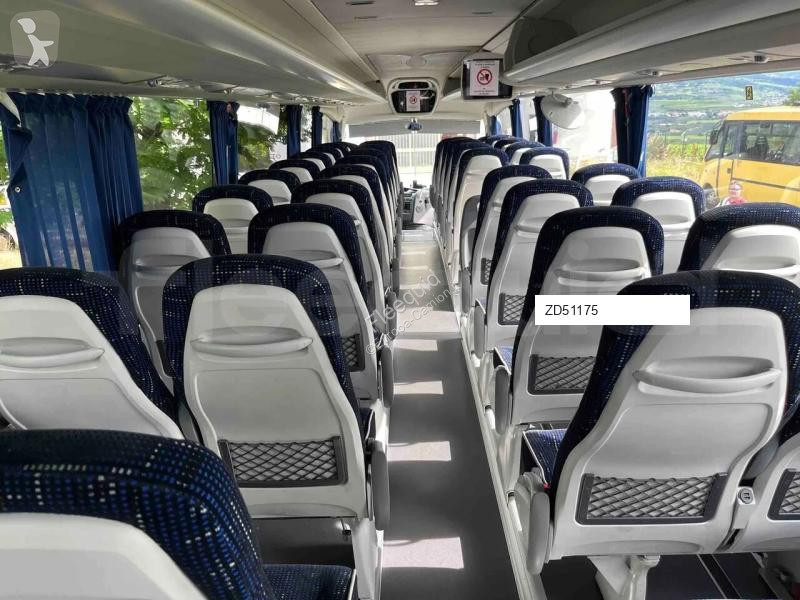 Междуградски автобус Irizar i6