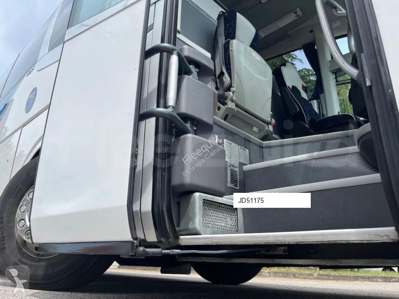 Междуградски автобус Irizar i6
