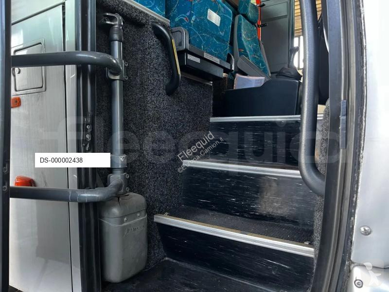 Ônibus viagem Iveco Domino