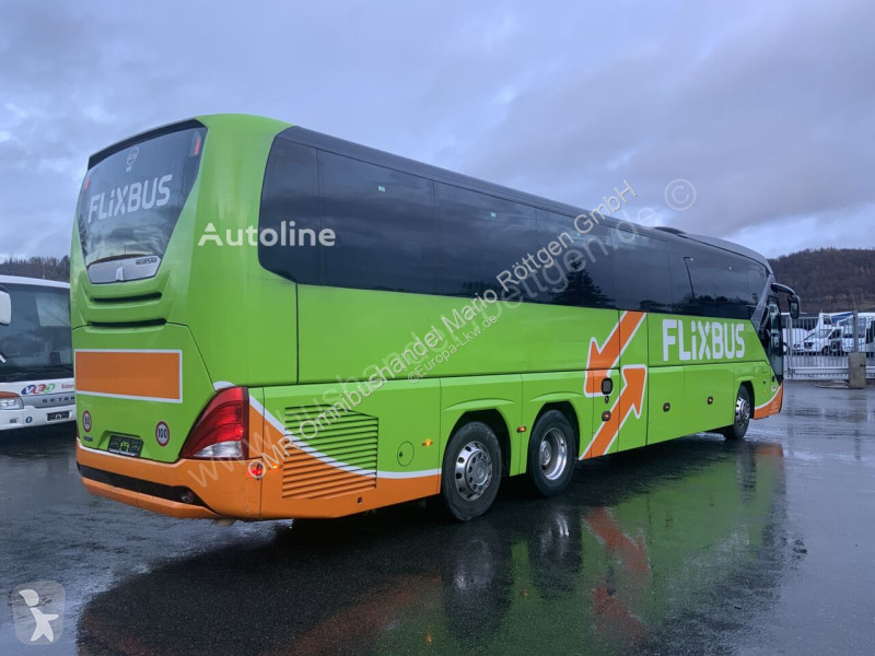حافلة Neoplan L