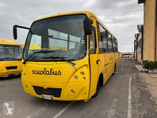 Autocar Iveco 100 E CACCIAMALI