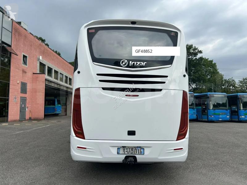 Междуградски автобус Irizar i6