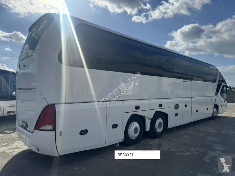 Междуградски автобус Neoplan