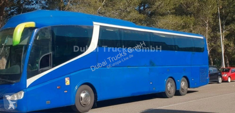 Междуградски автобус Scania...