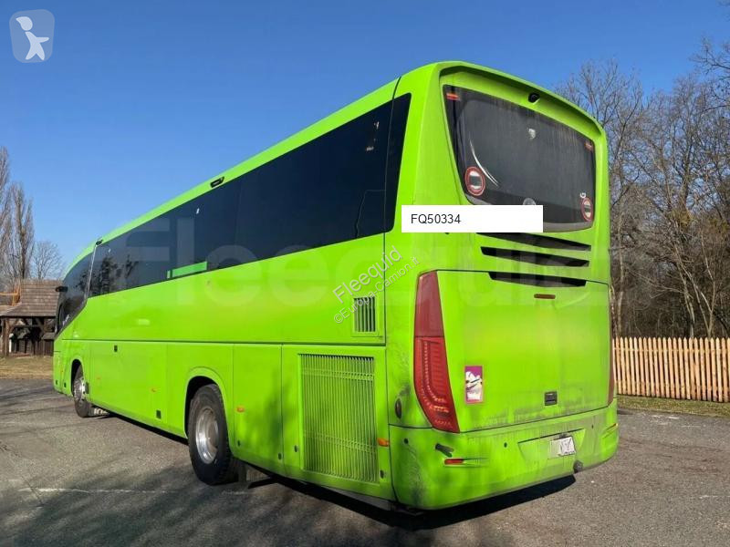 Междуградски автобус Irizar i6
