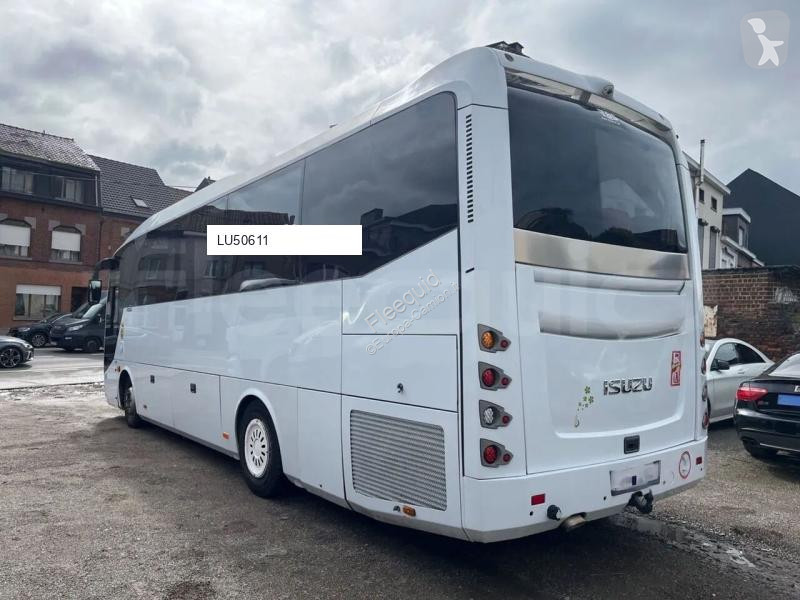 Autobus Isuzu Visigo