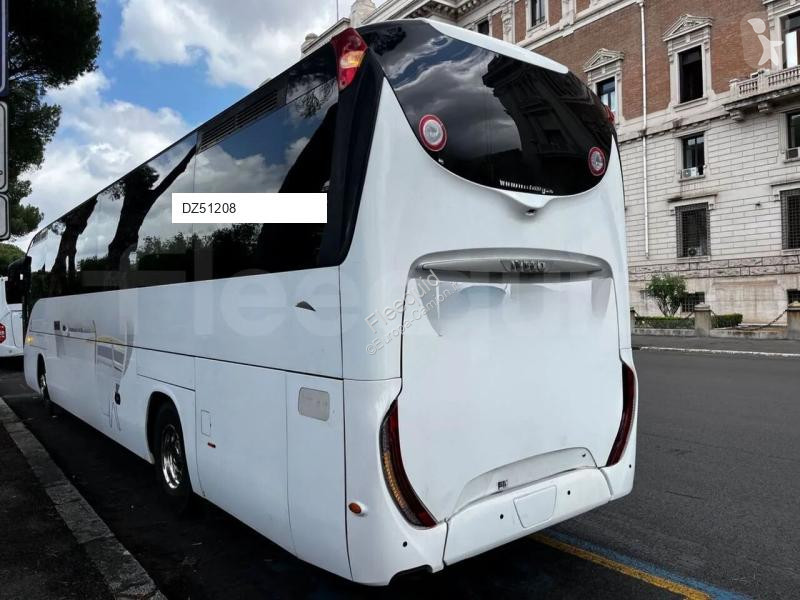 حافلة Iveco