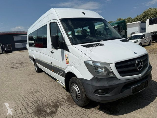 Autocar Mercedes 516 24 Sitzen El.Tühr