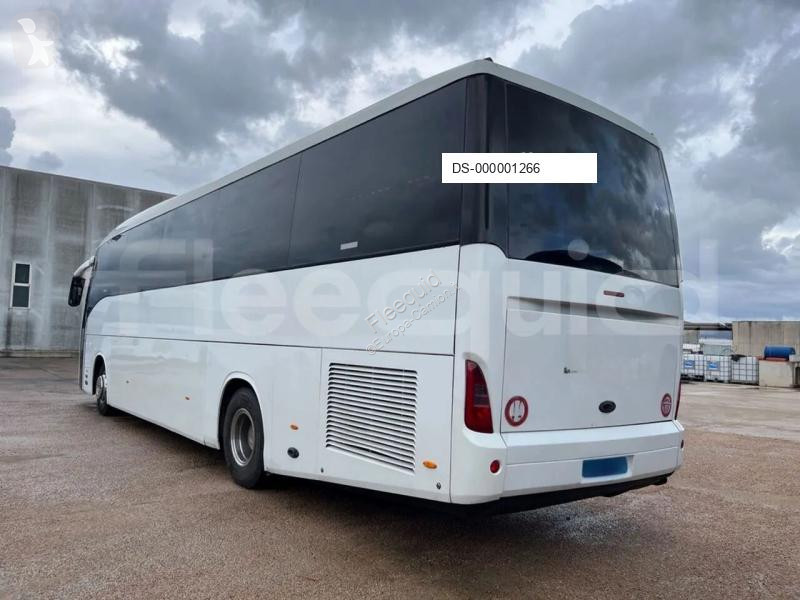 Ônibus viagem Irisbus 389